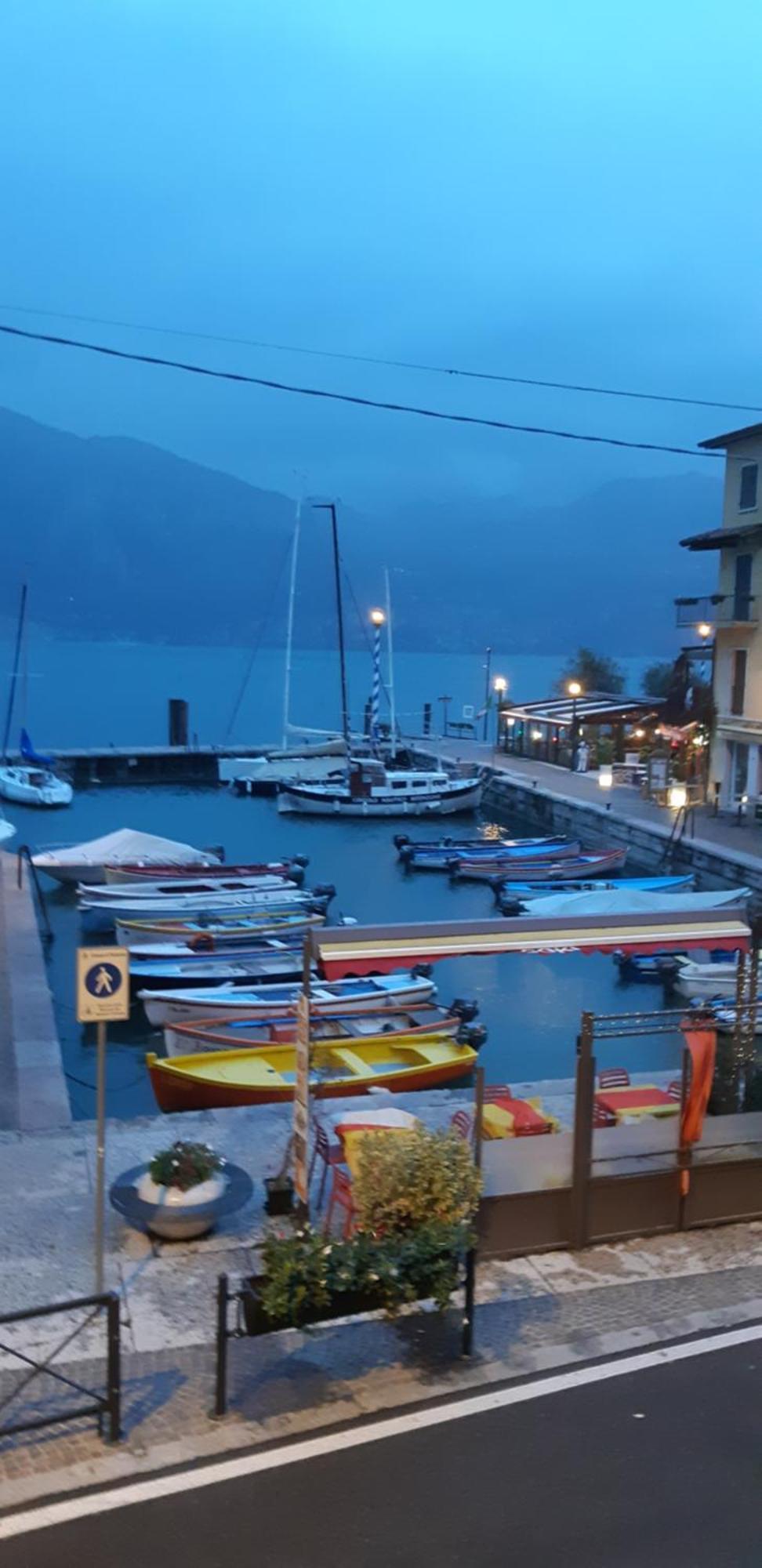 Hotel Danieli La Castellana Lago Di Garda ブレンゾーネ エクステリア 写真