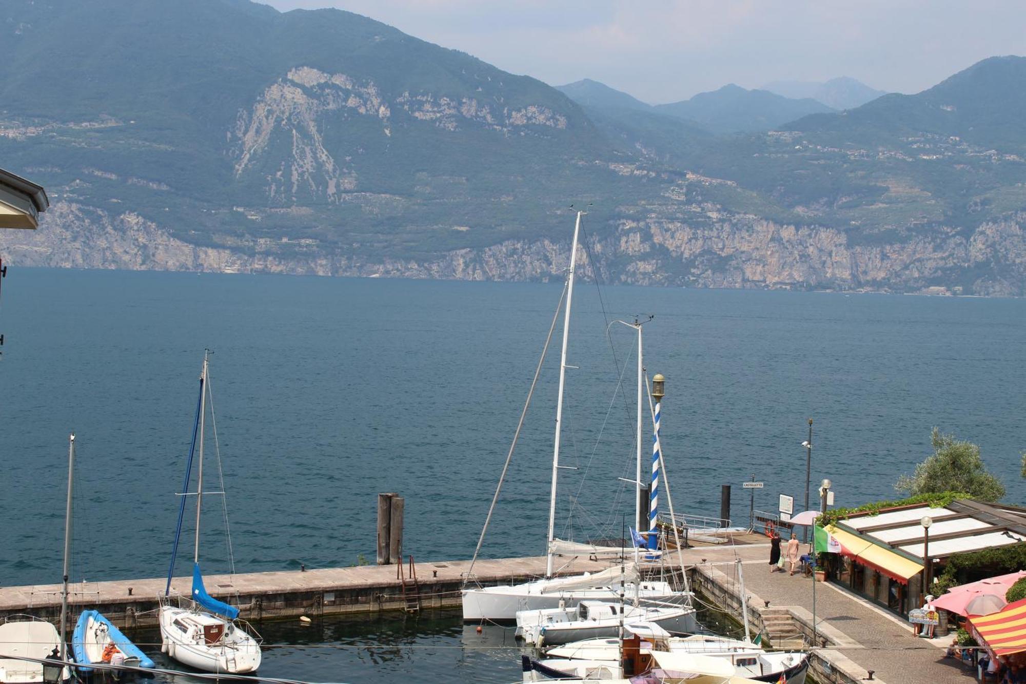 Hotel Danieli La Castellana Lago Di Garda ブレンゾーネ エクステリア 写真